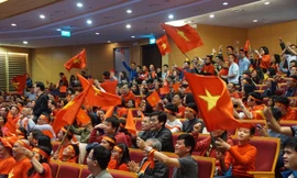 Tưng bừng cổ động U23 Việt Nam ở Bộ Ngoại giao