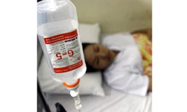 Bệnh nhân có thể gặp tai biến khi truyền dịch.