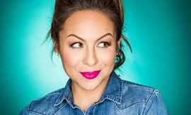 Anjelah Johnson là người đầu tiên đưa chủ đề "nhân viên làm nail" vào hài kịch. Ảnh: Entertainment Tonight.