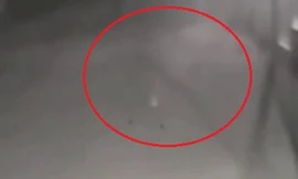 Bóng trắng bí ẩn di chuyển được cho là một “bóng ma” 