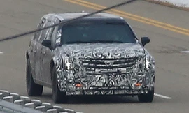 Xe limousine tổng thống mới trên đường thử. Ảnh: SpiedBilde.