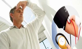 Người lớn tuổi có nguy cơ bị cao huyết áp. 