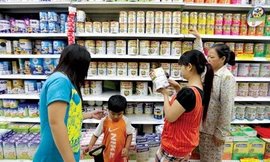 Sữa tăng giá luôn là nỗi ám ảnh của người tiêu dùng