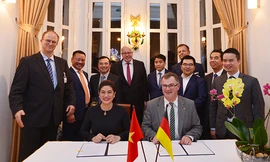 Việt Nam - Đức ký biên bản ghi nhớ hợp tác vận hành các nhà máy nước