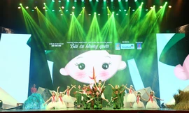 Trở về ký ức thời hoa lửa trong đêm nhạc ”Bài ca không quên”