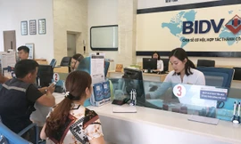 Thương vụ mua bán cổ phần giá trị cao nhất lịch sử ngành ngân hàng