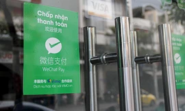 Một cửa hàng tại Nha Trang (Khánh Hoà) treo biển chấp nhận thanh toán qua WeChat Pay. Ảnh: An Phước
