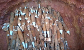 Vũ khí phát hiện trên đồi Robin