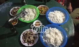 Nhà H’Hen Niê tất bật mở tiệc đãi dân làng với các món truyền thống Ê Đê