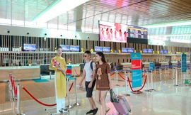 Cảng Hàng không quốc tế Vân Đồn vừa được Tổ chức Giải thưởng du lịch Thế giới (World Travel Awards) vinh danh là “Sân bay mới hàng đầu Châu Á 2019”.