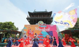 Hạ Long: Hành trình đầy mê đắm của lễ hội