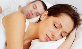 Hạ thấp nhiệt độ phòng ngủ sẽ giúp giảm cân?