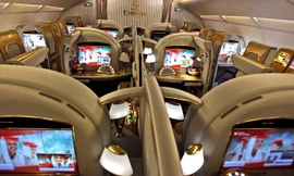 Khoang hạng nhất của Emirates Airlines.