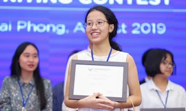 Nữ sinh Hà Nội giành giải nhất cuộc thi viết luận bằng tiếng Anh Write4Change