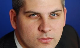 Will Geist đã tạo ra sản phẩm mới từ kinh nghiệm làm việc trước đây. Ảnh: Business Journal