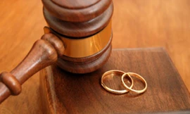 Không ly hôn vì sĩ diện đàn ông