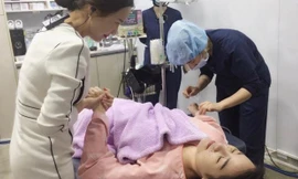 Quế Vân công khai ảnh phẫu thuật toàn bộ gương mặt ở Hàn Quốc