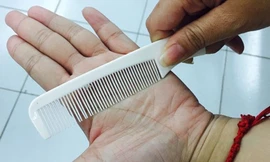 Dùng lược đúng cách rất tốt cho sức khỏe