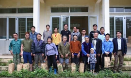 Hành trình từ trái tim: Đem tri thức đến với bản nghèo nhất ở Trùng Khánh