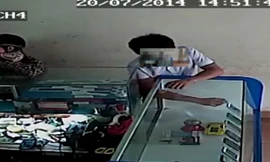 Thủ đoạn ăn trộm điện thoại khó lường