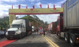 Thông xe tuyến đường chuyên dụng vận tải hàng hóa cửa khẩu Việt - Trung