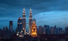 Ngành du lịch Malaysia sẽ bị ảnh hưởng mạnh vì sự việc máy bay mất tích. Ảnh: Bloomberg