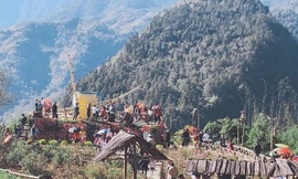 Sa Pa, Tam Đảo kẹt cứng du khách, Đà Lạt ngập rác dịp đầu năm mới