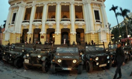 Những người chơi xe Jeep phải đam mê và có tính tập thể cao. Ảnh: Hoàng Nam.