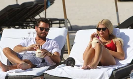 Thân hình bốc lửa của Sofia Richie - con gái danh ca Hello