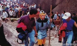 Chùm ảnh hậu trường cực quý hiếm của Tây Du Ký 1986