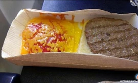 Những bữa ăn trên máy bay tệ nhất