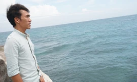 8X nuôi cá mú, tôm hùm, làm du lịch trên đảo Phú Quý nhờ Internet