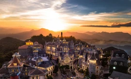 Bà Nà Hills - 'Cú hích' giúp Đà Nẵng giành ngôi vương du lịch Việt 