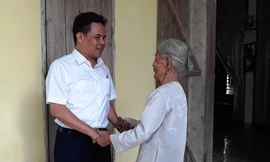 HABECO thăm, tặng quà các gia đình liệt sỹ nhân kỷ niệm 72 năm ngày 27/7