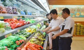 Kiểm tra về ATTP tạo niềm tin cho người sử dụng (Ảnh minh họa) 