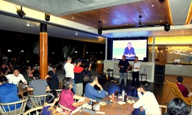 Đông đảo khách hàng tham dự và ấn tượng trước không gian sang trọng, đẳng cấp tại Sailing Club Phu Quoc.