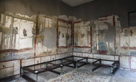 Các bức bích họa được chụp tại khu vực khảo cổ ở thành phố Pompeii, Italy ngày 24.12.2015. Ảnh: Reuters.