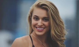 'Hot girl bóng rổ' Mỹ cao 1,8 m, thân hình nóng bỏng như người mẫu