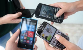 Nhiều người sở hữu các số điện thoại VIP gặp không ít phiền phức vì những số trùng với thuê bao của ca sĩ, người nổi tiếng... Ảnh: Anh Quân