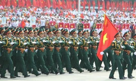 [ẢNH] Trùng trùng quân đi như sóng