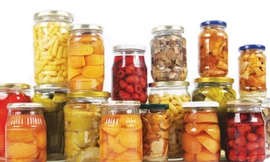 Người bị cao huyết áp cần hạn chế thực phẩm ngọt, thực phẩm muối chua...- Ảnh: Shutterstock 