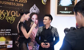 Trần Huyền Nhung sexy huyền bí trong một thiết kế mới của Tuấn Hải