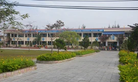 Trường Tiểu học số 1 Hồng Thủy, nơi xảy ra sự việc giáo viên tát học sinh lớp 1 chỉ vì làm nhầm đề kiểm tra.