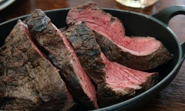 Nhà hàng còn phục vụ cả món thịt người ở Nigeria khiến dư luận chấn động. Ảnh minh họa: Daily Mail