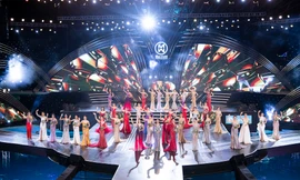 Top 40 chung kết Toàn quốc Miss World Vietnam 2019 xuất hiện trên sân khấu được đầu tư hoành tráng, chuyên nghiệp