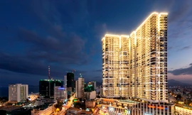 Với vị trí hoàn hảo tại Trung tâm thành phố biển, Vinpearl Discovery Nha Trang Empire Condotel là lựa chọn điểm đến mới nhất trong bản đồ du lịch bên bờ vịnh biển đẹp nhất hành tinh