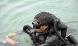 Tận thấy đặc công nước khổ luyện trên thao trường