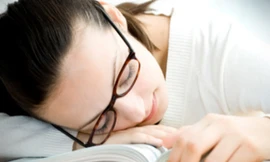 Ngủ gật nhiều có phải là bệnh?