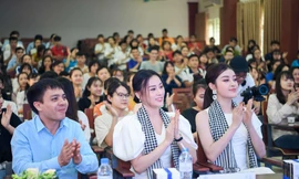 Á hậu Huyền My: Sách quý là người thầy vĩ đại đối với mọi người