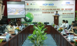 Quang cảnh buổi họp báo.